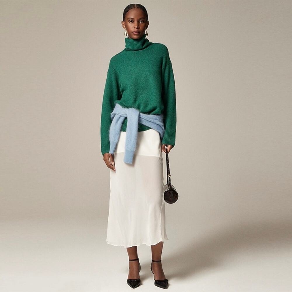 J. Crew Green Oversized Turtleneck Sweater in Supersoft Yarn - size Small